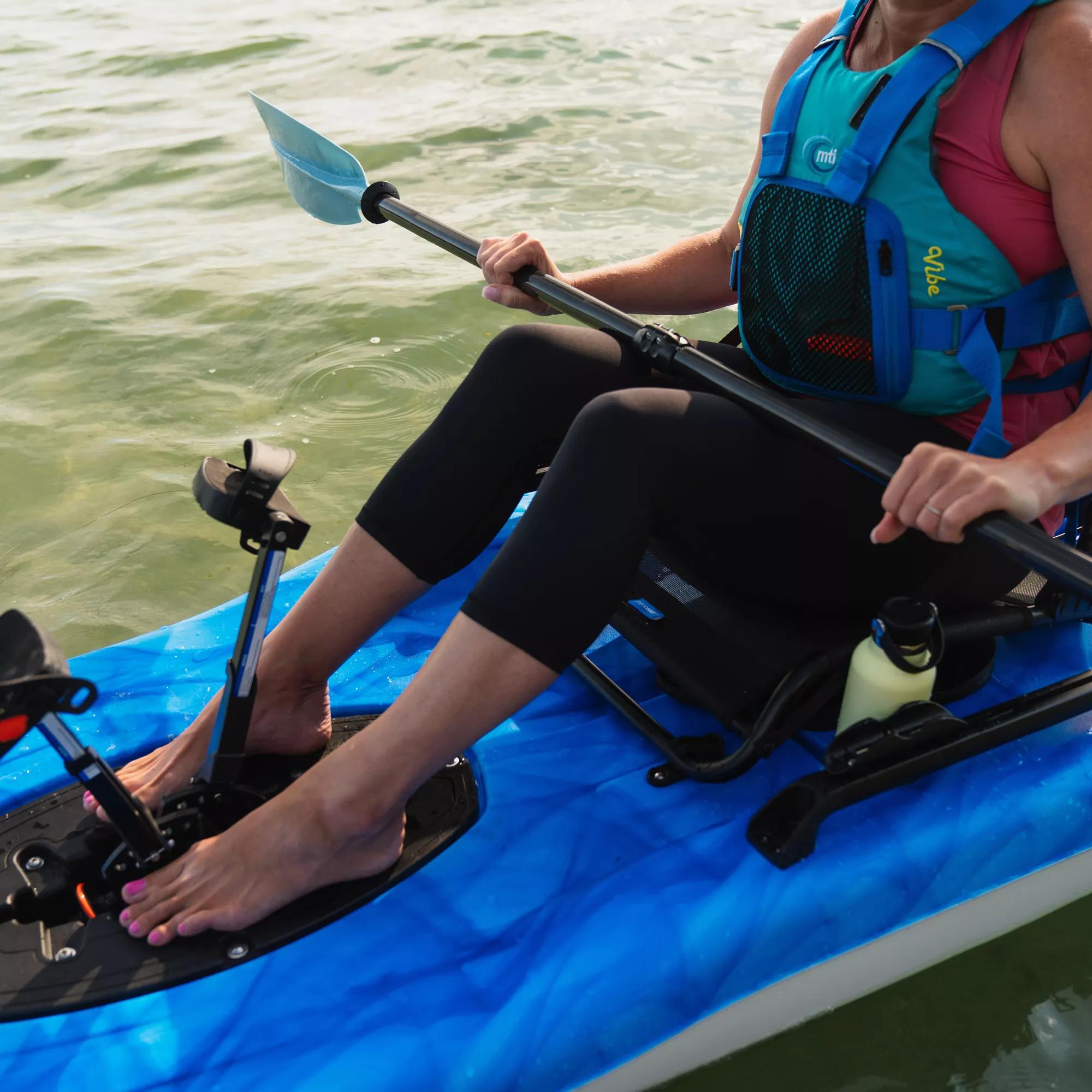 Pelican Getaway 110 HDII Sit-On-Top Kayak Vapor Deep Blue-White