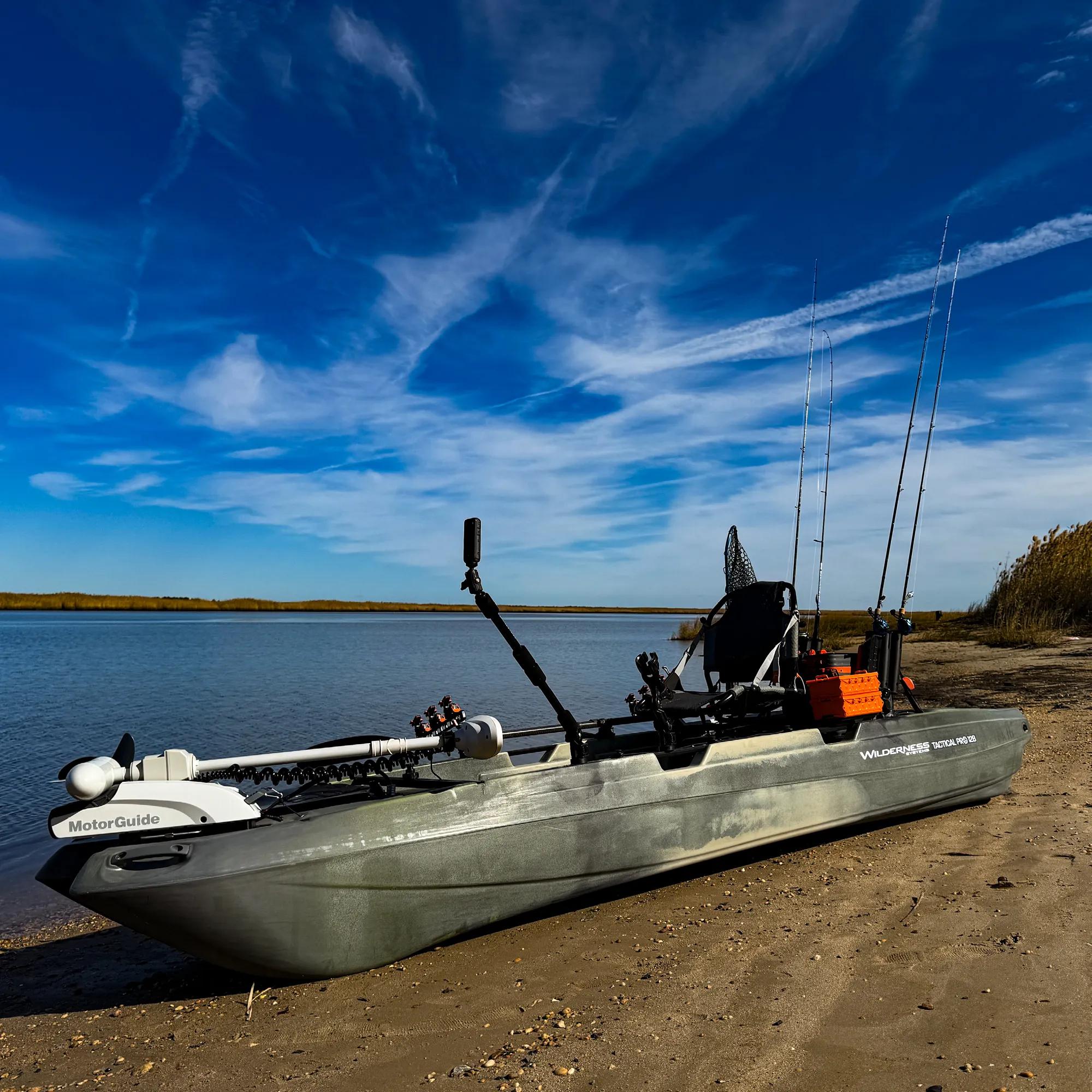 WILDERNESS SYSTEMS - Wilderness Systems Tactical Pro 128 Fishing Kayak - Brown - 9751325182 - LIFE STYLE 1