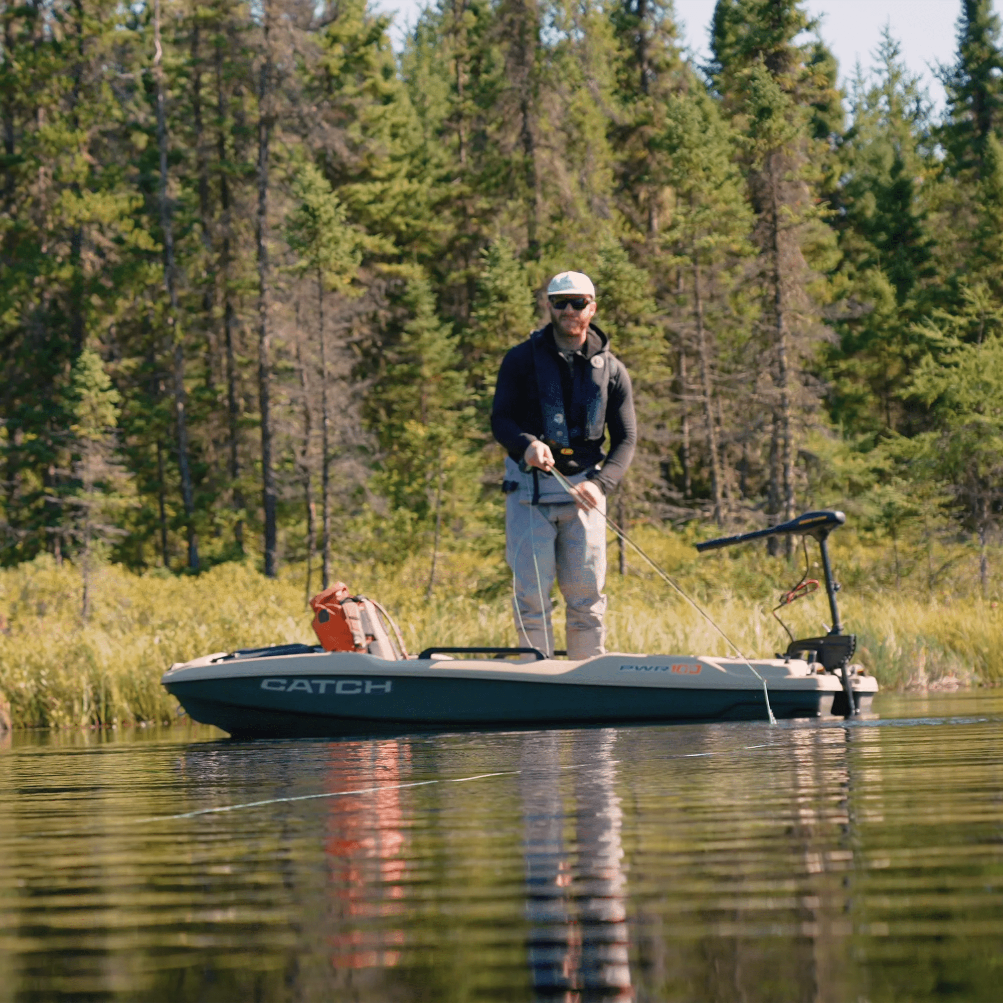 PELICAN - Kayak de pêche Catch PWR 100 - Green - MFP10P104-00 - LIFE STYLE 1