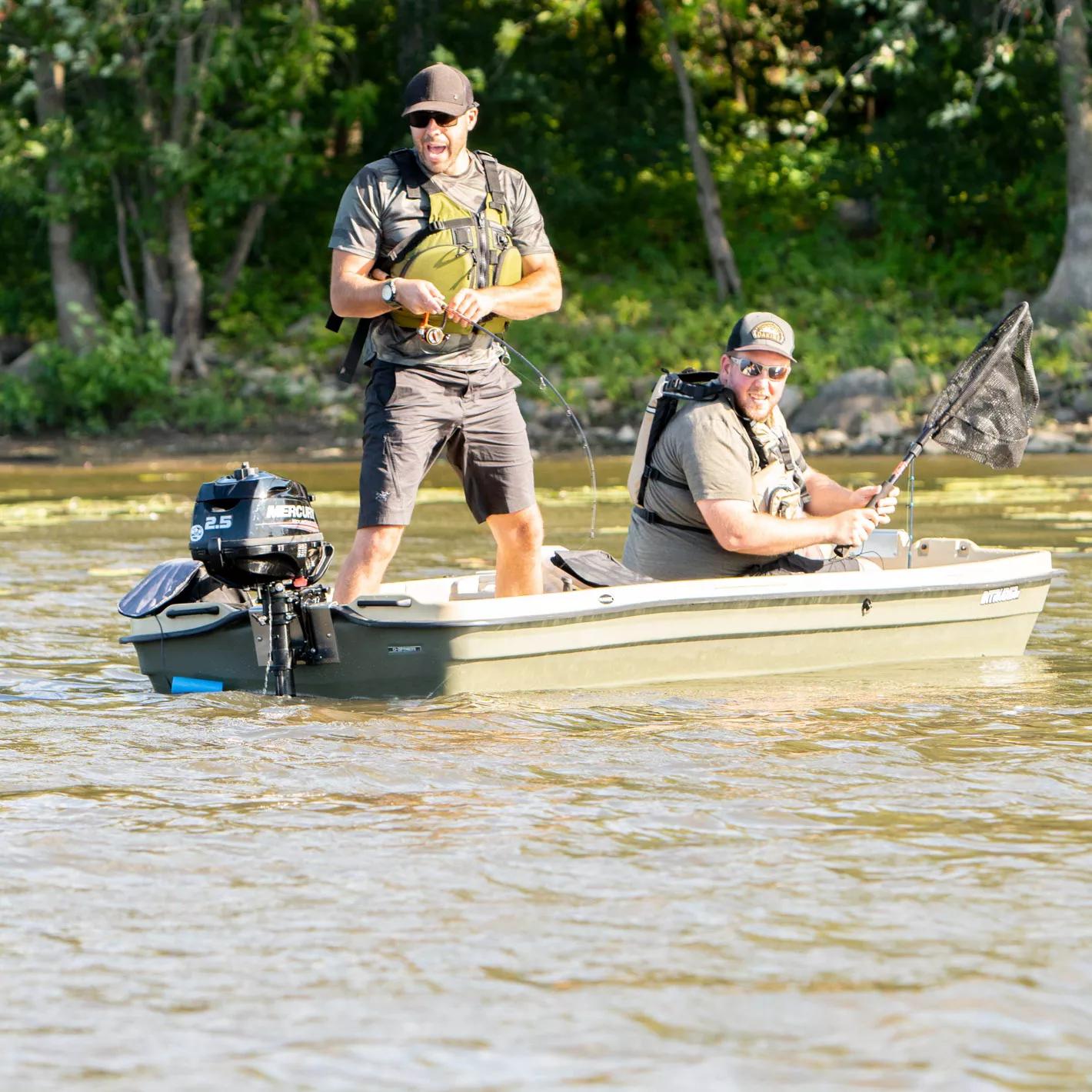 PELICAN - Intruder 12 Fishing Boat - Green - BJA12P105-00 - LIFE STYLE 3